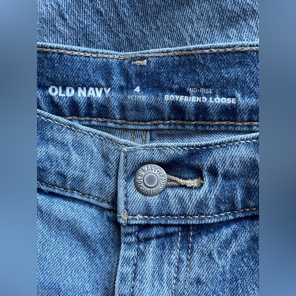 New Old Navy Women Boyfriend Lose Blue Distressed Jeans Size 4P - Picture 7 of 10